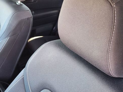 Used 2025 Nissan Pathfinder SV image 15