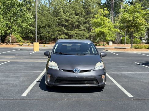 Used 2014 Toyota Prius Two FWD image 2