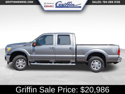 Used 2012 Ford F250 Lariat w/ Chrome Pkg AWD/4WD image 2