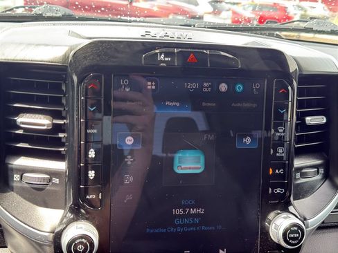 Used 2025 RAM 1500 Big Horn AWD/4WD image 18