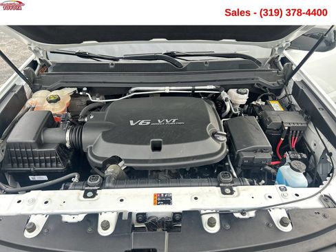 Used 2021 Chevrolet Colorado Z71 AWD/4WD image 19