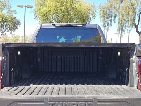 Used 2024 Toyota Tundra Limited AWD/4WD image 7