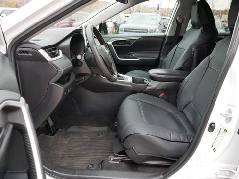 Used 2023 Toyota RAV4 LE image 12