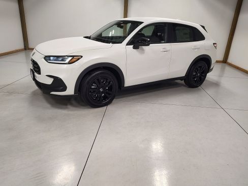 New 2026 Honda HR-V Sport image 4