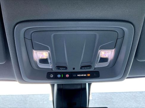 Used 2022 Chevrolet Silverado 1500 Custom w/ Safety Confidence Package RWD image 28