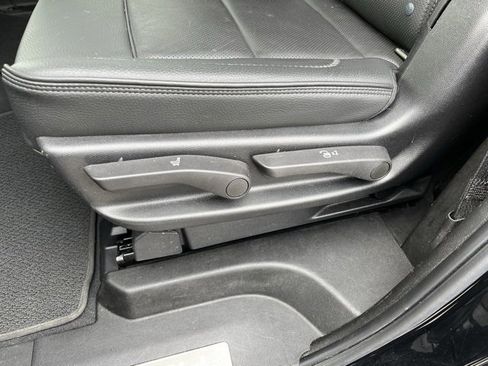 Certified 2022 GMC Yukon Denali w/ Max Trailering Package image 32