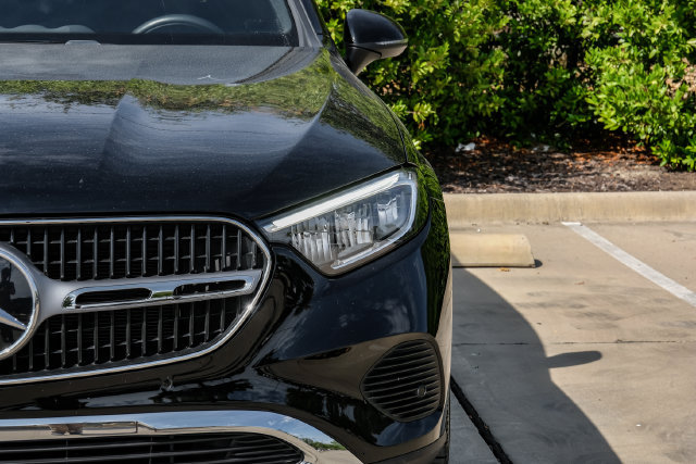 Used 2025 Mercedes-Benz GLC 300 4MATIC image 58