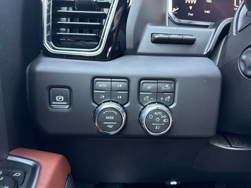 New 2026 GMC Sierra 1500 Denali Ultimate AWD/4WD image 25