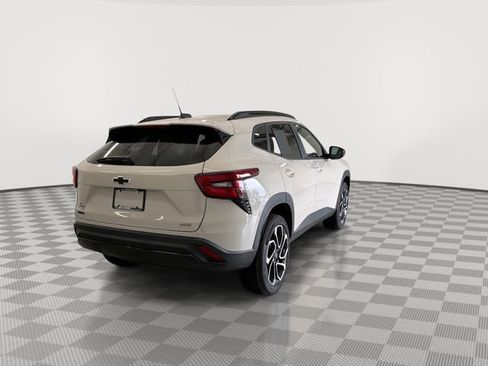 New 2026 Chevrolet Trax RS FWD image 11