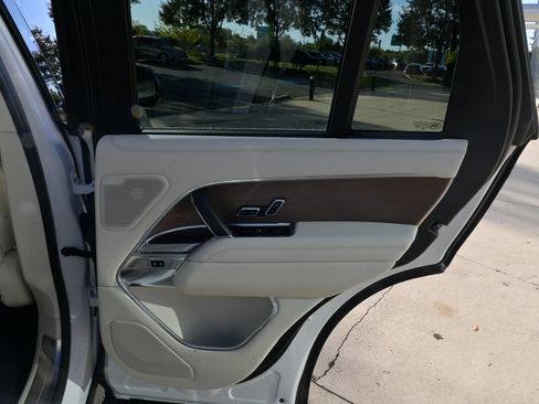 Used 2023 Land Rover Range Rover Autobiography image 50