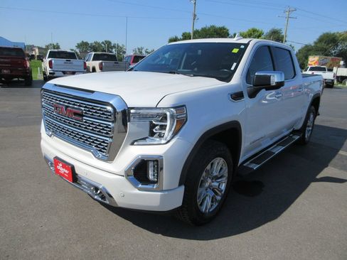Certified 2022 GMC Sierra 1500 Denali w/ Driver Alert Package II AWD/4WD image 13