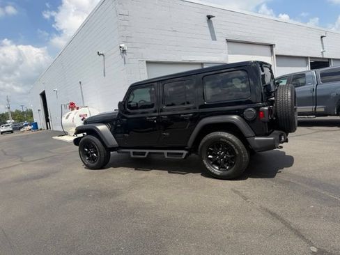 Used 2021 Jeep Wrangler Unlimited Sport AWD/4WD image 19