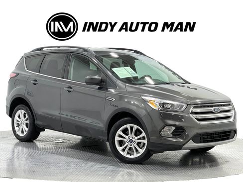 Used 2018 Ford Escape SEL FWD image 2