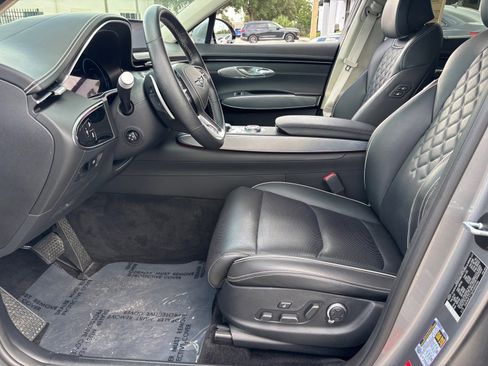 Used 2023 Genesis Electrified GV70 w/ Prestige Package image 11