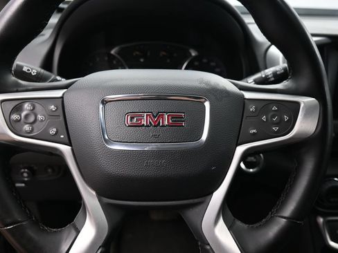 Used 2024 GMC Terrain SLT FWD image 18