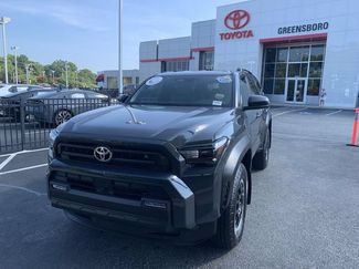 Used 2025 Toyota 4Runner SR5 AWD/4WD video 1