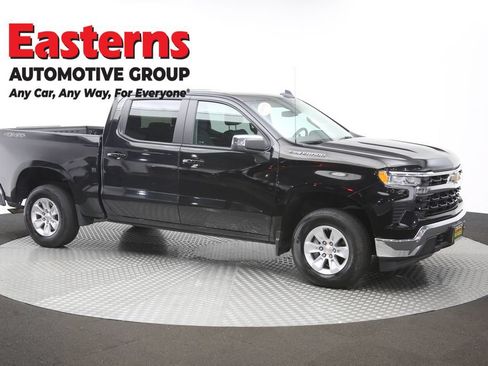 Used 2025 Chevrolet Silverado 1500 LT AWD/4WD image 49