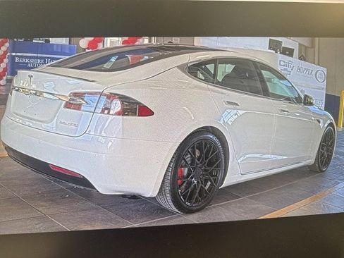 Used 2020 Tesla Model S Performance image 4