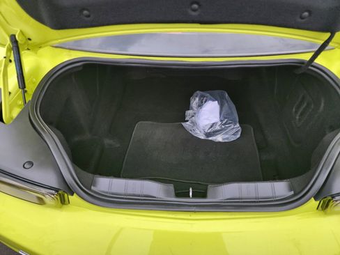 Used 2020 Chevrolet Camaro LT w/ RS Package image 11