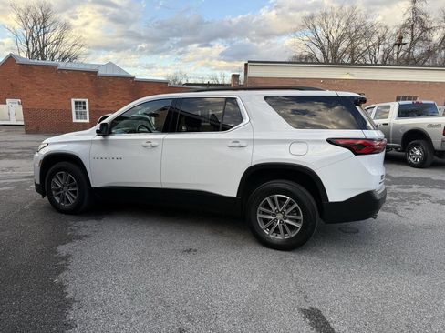 Used 2023 Chevrolet Traverse LT image 4
