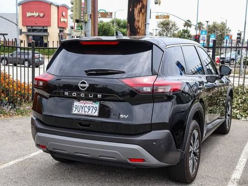 Used 2023 Nissan Rogue SV FWD image 10