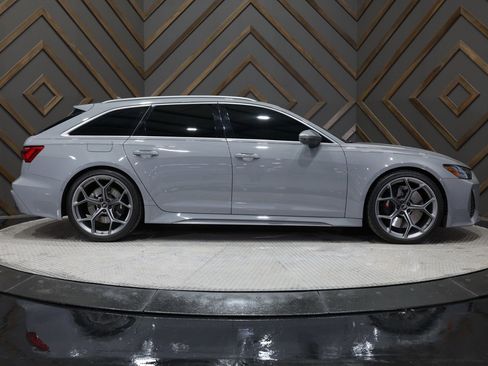 Used 2025 Audi RS 6 performance w/ Blue RS Design Package Plus image 51