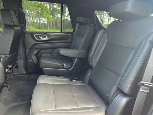 Used 2023 Chevrolet Tahoe Z71 w/ Luxury Package AWD/4WD image 16
