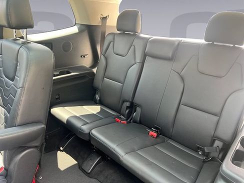 Used 2021 Kia Telluride SX w/ SX Prestige Package AWD/4WD image 16