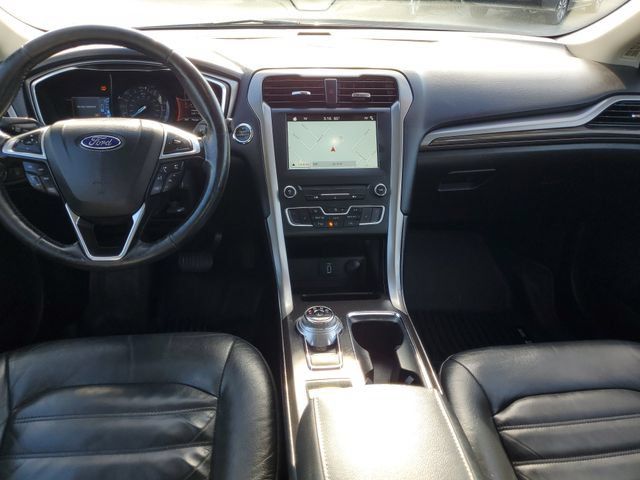 Used 2017 Ford Fusion Energi SE FWD image 25
