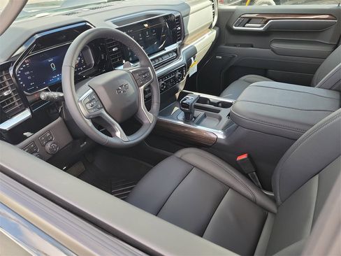 New 2026 Chevrolet Silverado 1500 LT Trail Boss image 3