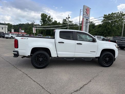 Used 2018 Chevrolet Colorado Z71 AWD/4WD image 3