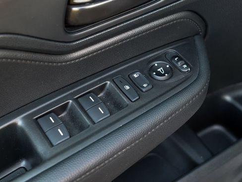 Used 2023 Honda Odyssey EX-L image 19