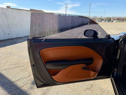 Used 2021 Dodge Challenger SRT Hellcat Redeye image 21