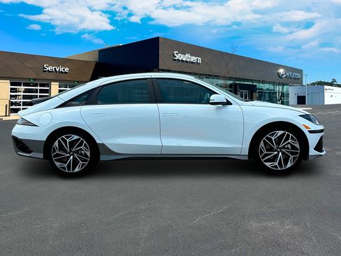 New 2024 Hyundai Ioniq 6 SEL AWD/4WD image 10