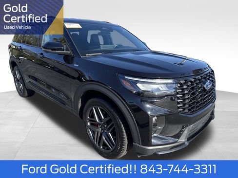 Certified 2025 Ford Explorer ST-Line w/ ST-Line Street Pack image 1
