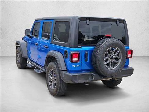 Used 2024 Jeep Wrangler Sport S image 8