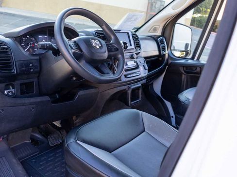 Used 2023 RAM ProMaster 2500 image 18