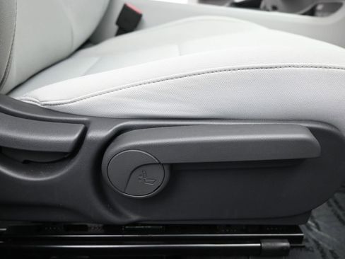 Used 2025 Hyundai Kona SEL image 12