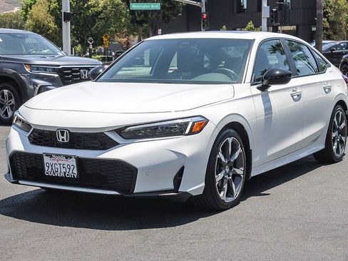 Used 2026 Honda Civic Sport Touring image 3