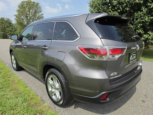 Used 2016 Toyota Highlander Limited AWD/4WD image 8