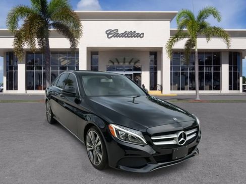 Used 2018 Mercedes-Benz C 300 Sedan image 3