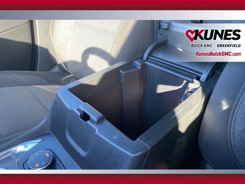 Used 2023 Chevrolet Traverse LT w/ LPO, Floor Liner Package image 31