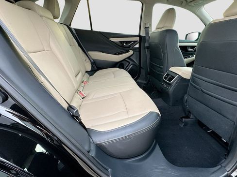 Used 2025 Subaru Outback Limited image 36