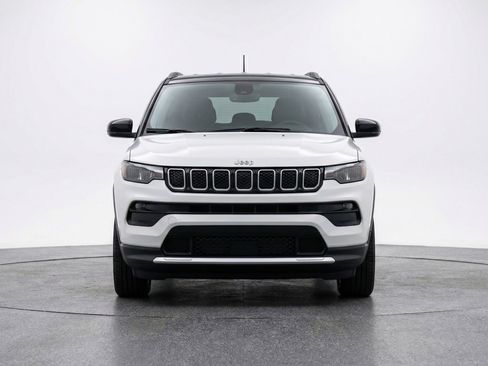 Used 2025 Jeep Compass Limited image 2