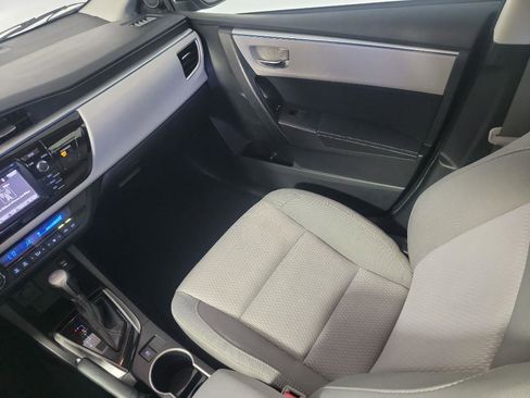 Used 2015 Toyota Corolla LE image 22