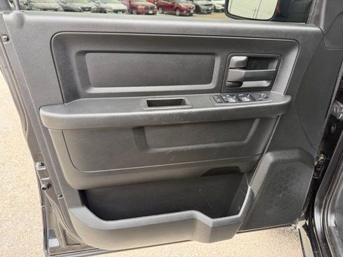 Used 2019 RAM 1500 Express w/ Express Value Package AWD/4WD image 14