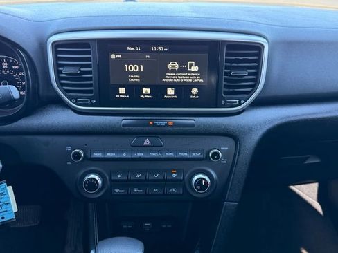 Used 2022 Kia Sportage LX image 28