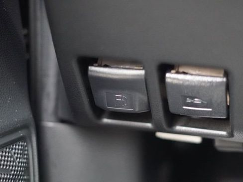 Used 2023 Toyota RAV4 XLE Premium image 21