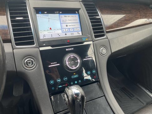 Used 2016 Ford Taurus Limited w/ Driver Assist Package image 16