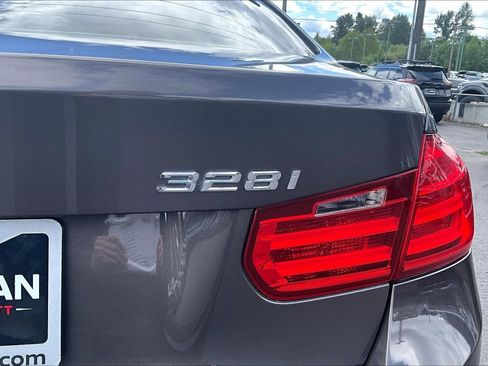 Used 2014 BMW 328i xDrive Sedan AWD/4WD image 23